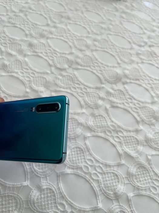 HUAWEI  P30 în stare foarte bună