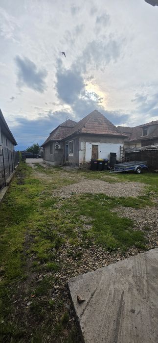 Casa individuala de vânzare zona Sancrai