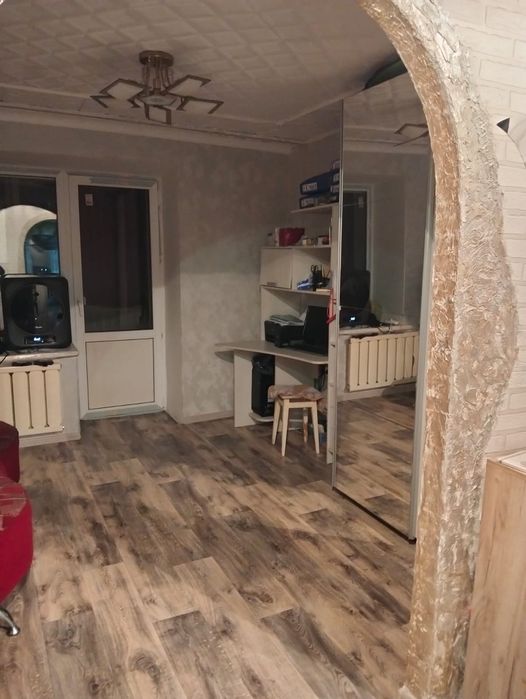 Продам 4-х комнатную квартиру