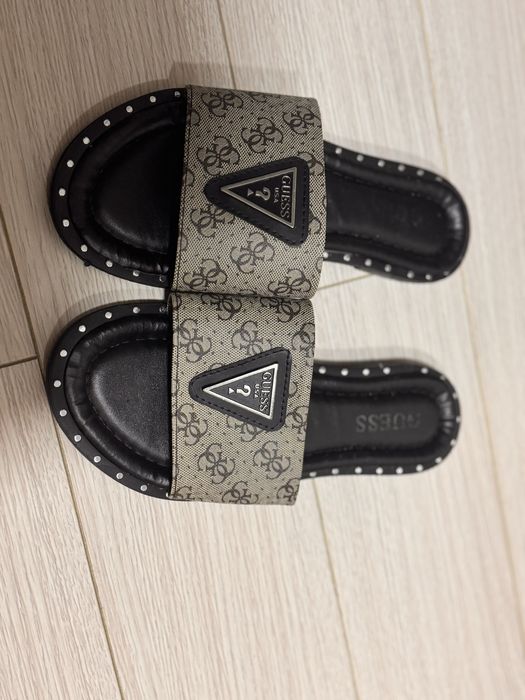 Papuci dama Guess