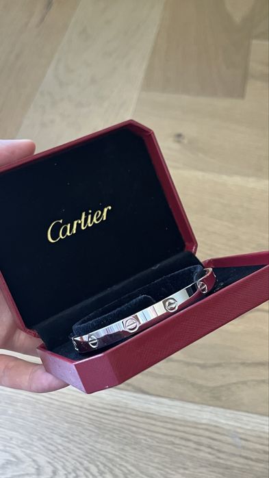 Cartier гривни нови