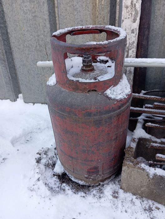 Продам газ балоны