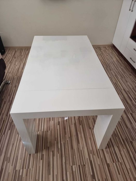 Разтегателна маса