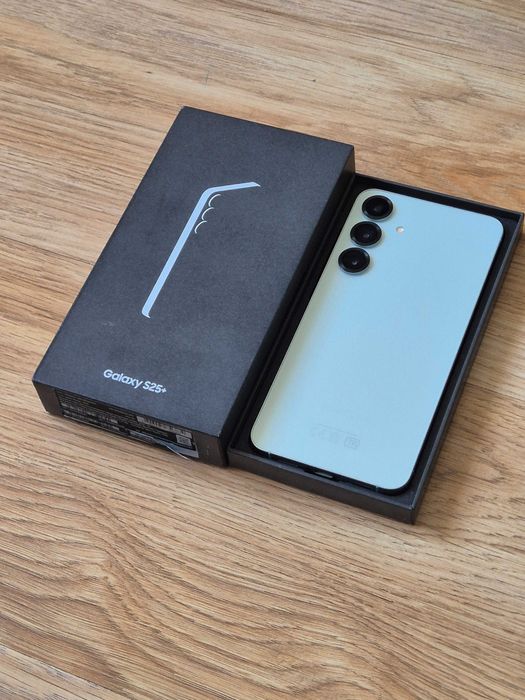 Samsung s25+ plus контрактный зелёный
