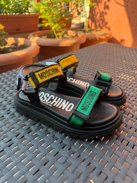 Детски сандали MOSCHINO