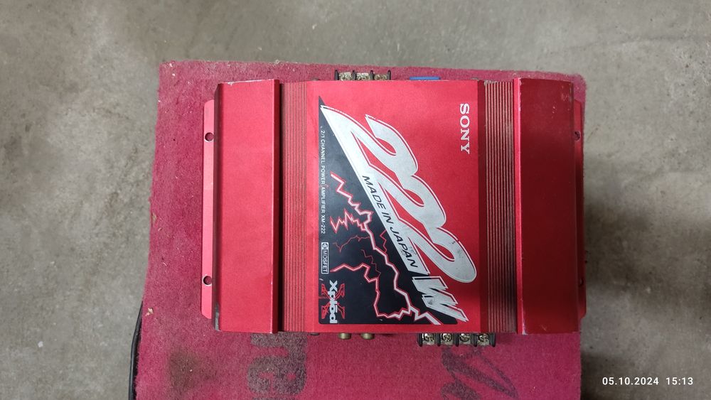 Продам сабвуфер с уселками