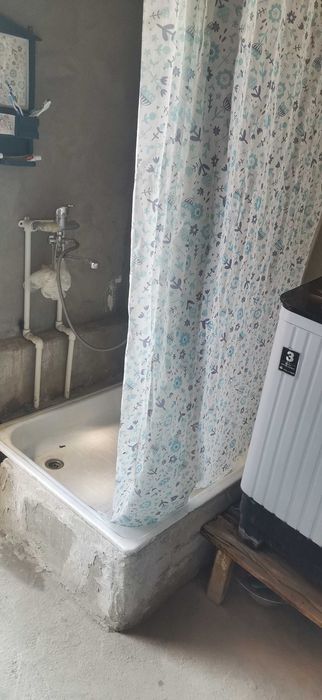 Янги ховли сотилади курилиши тугалланмаган