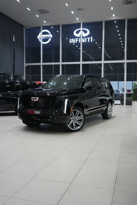 Cadillac Escalade platinum sport long
