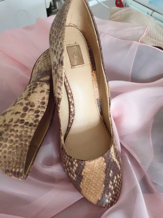 Papuci-Sandale DKNY marime 36 si alte