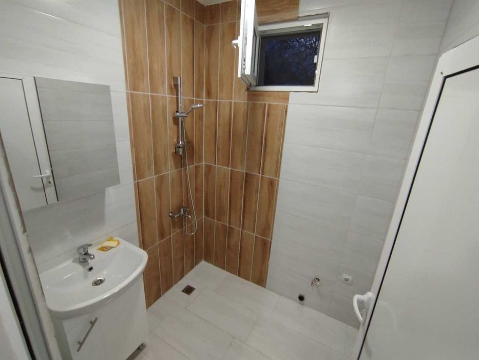 Продава се Тристаен апартамент в Пловдив, Гагарин - 62 кв.м за 1630 €/кв.м - Снимка #5