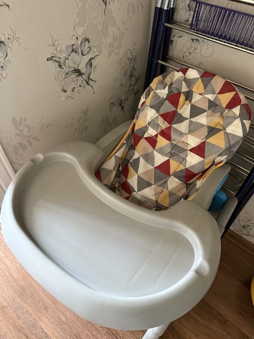 Детский стульчик для кормления