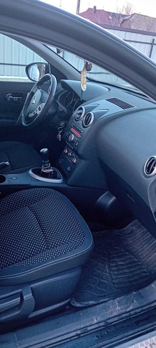 Vând Nissan Qashqai