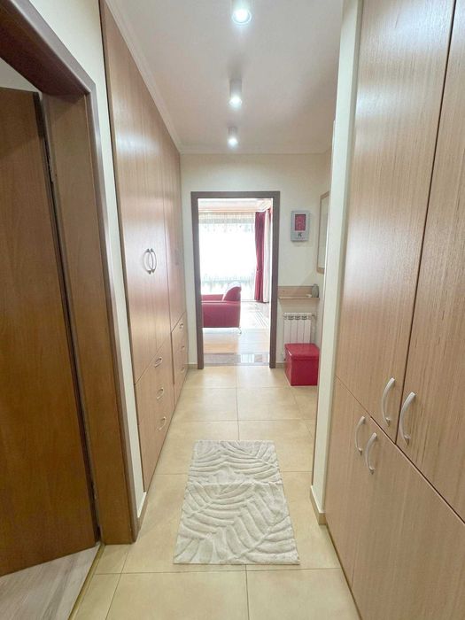 Дава се под наем Двустаен апартамент в София, Студентски град - 100 кв.м за 900 € - Снимка #2