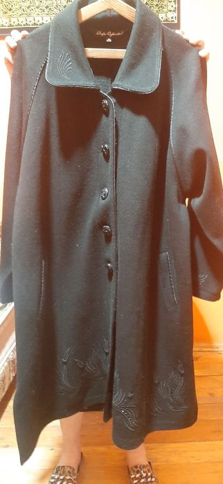 Кардиган Туркия шерсть.в отличном состояние.