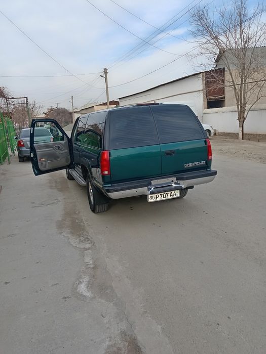 CHEVROLET SUBURBAN холати идеал галишип барилади
