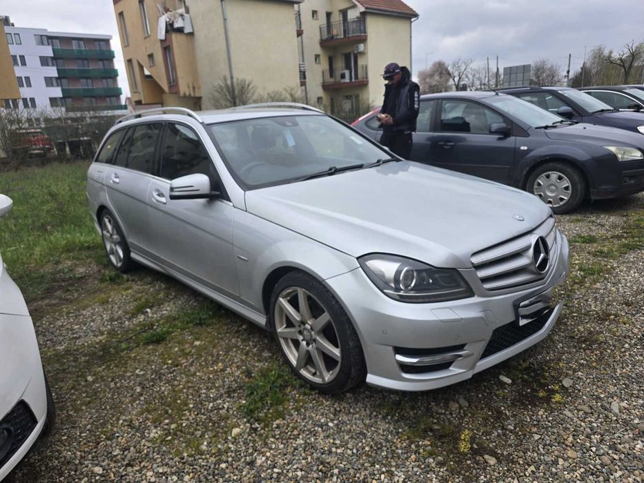 Dezmembrari dezmembrez Mercedes Clasa C T-Model (S204) 2.2 CDI cod motor OM651911