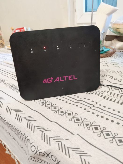4G Wi-Fi роутер Altel/Tele2 модель P28 CPE