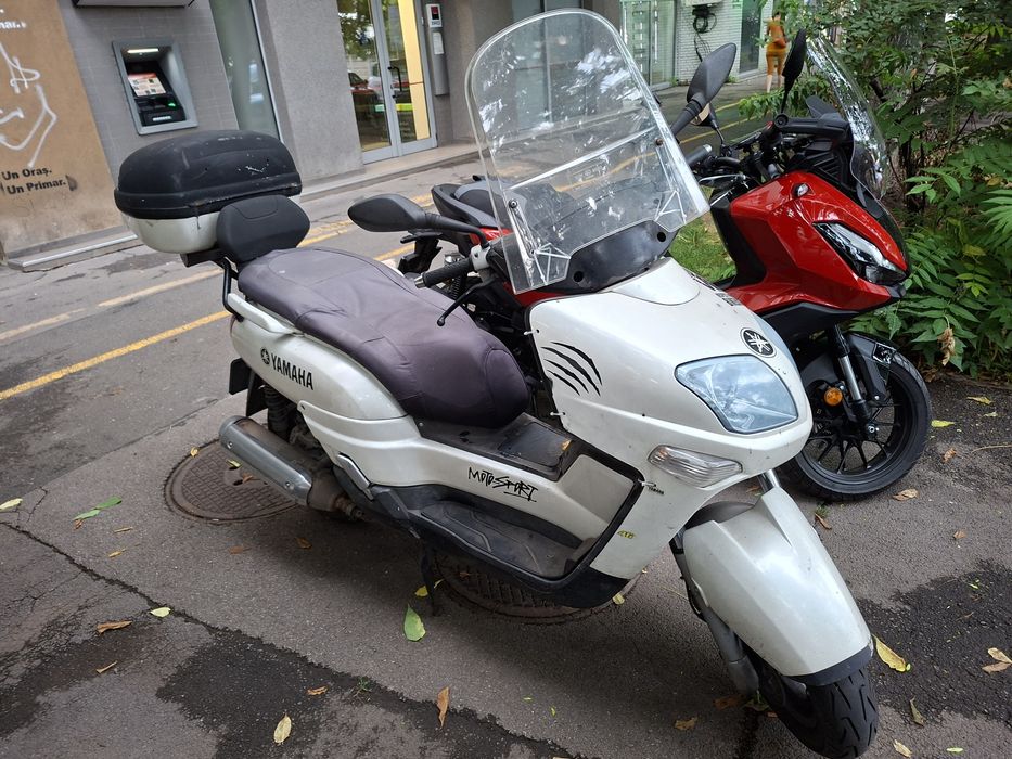 Yamaha XC300 Versity 2002- ideal pt livrari.