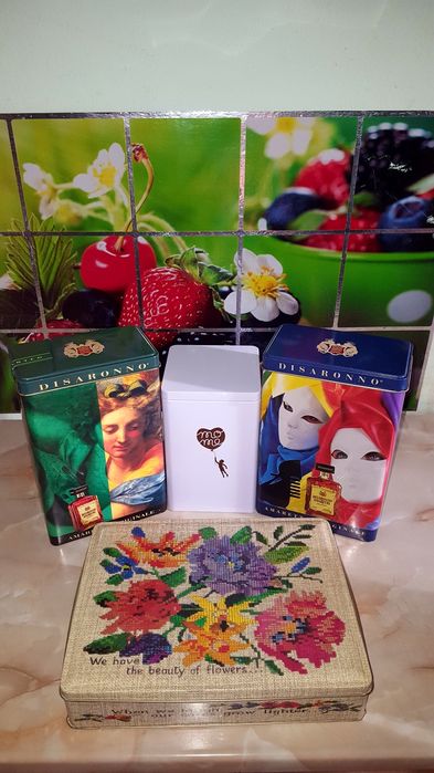 cutii metalice de colectie