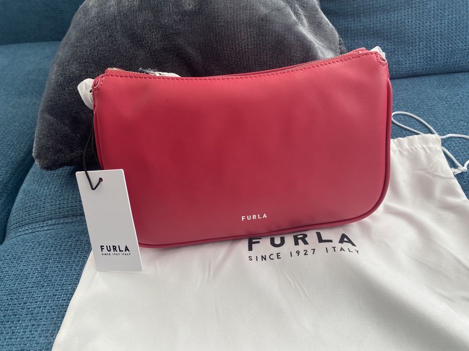 FURLA MOON Shoulder Bag S Papavero.Нов модел и 100% оригинал.