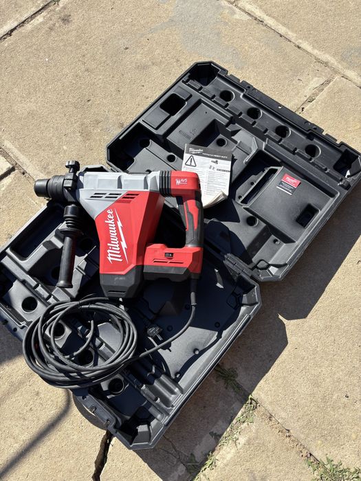 Ciocan rotopercutor Milwaukee HACO 850 SDS-Max 1470W - NOU, la cutie