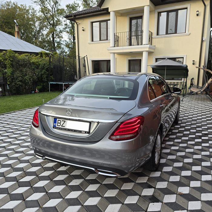 Mercedes C -Benzina-Manual