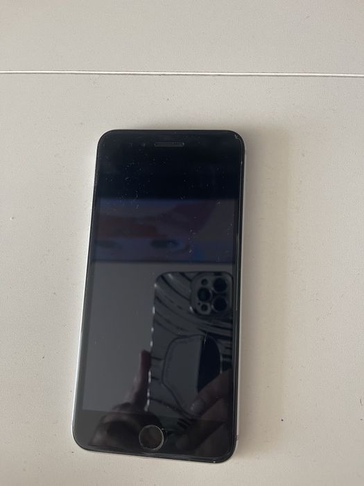 Iphone 8+ в отличном состоянии