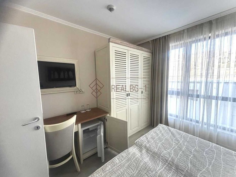 Продава се Тристаен апартамент в Балчик - 96 кв.м за 1055 €/кв.м - Снимка #9