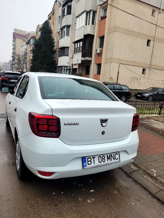 Vând autoturism Dacia Logan