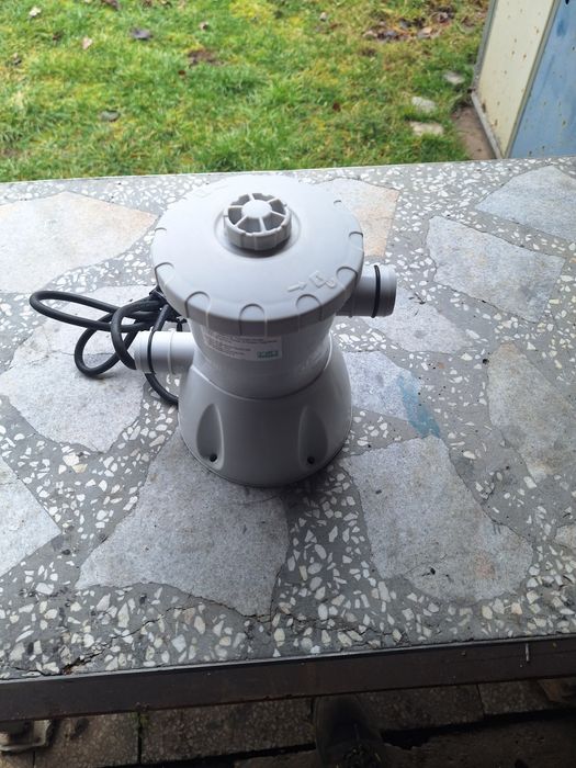 Филтър помпа за басейн