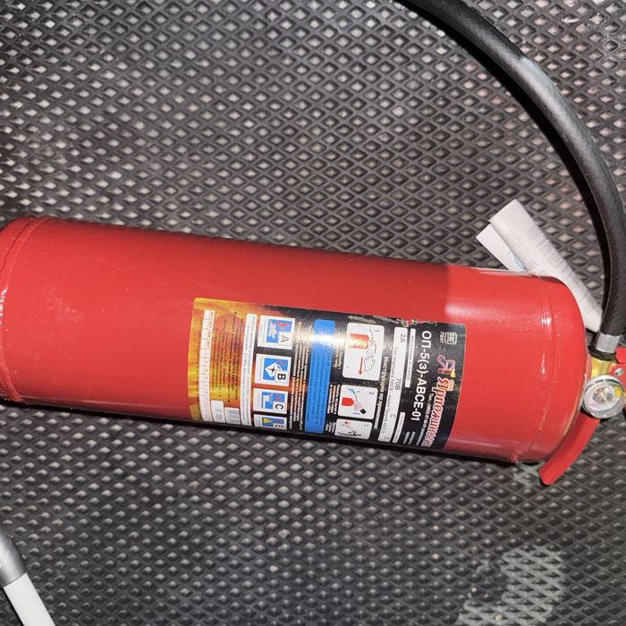 Продам огнетушитель