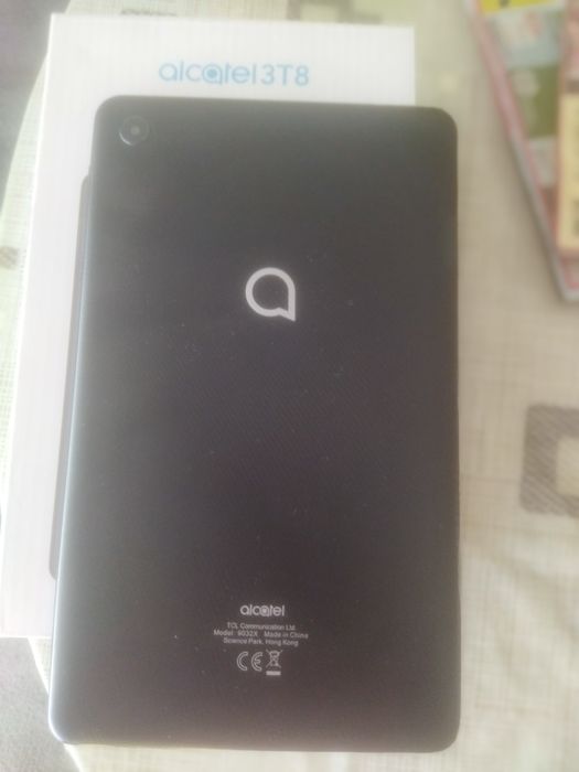 Таблет ALKATEL 3T8