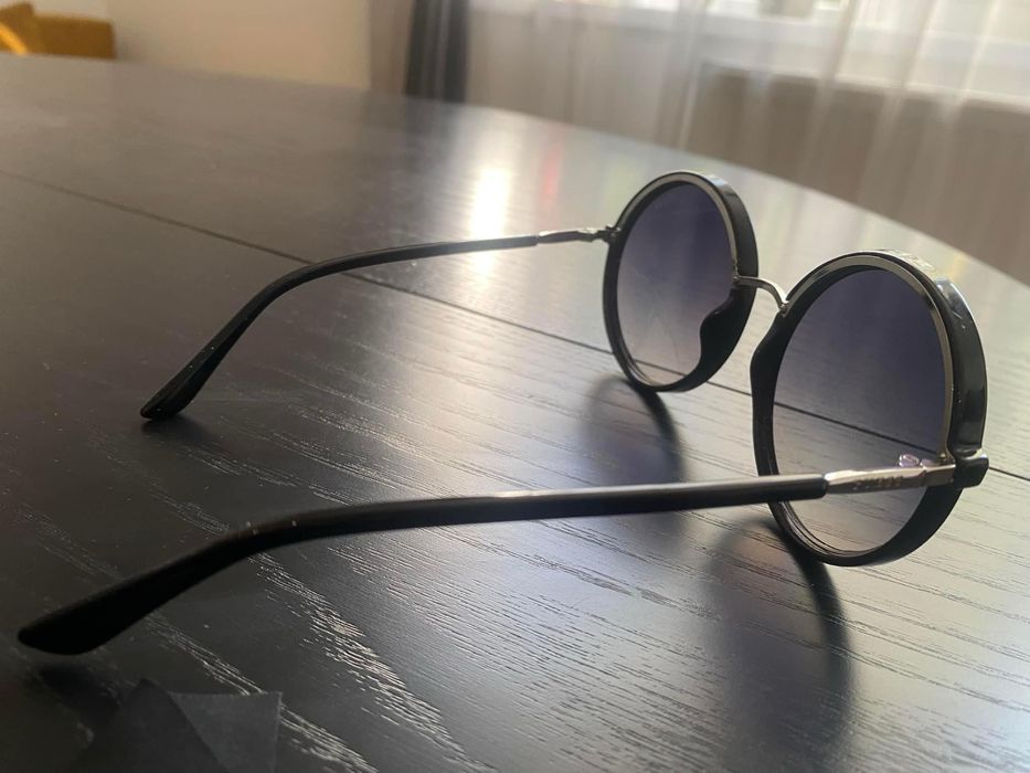 Слънчеви очила Guess