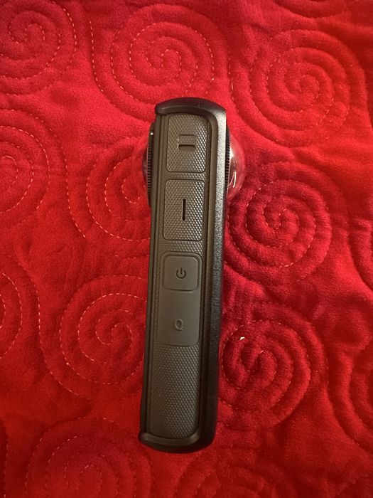 Camara insta 360 x4