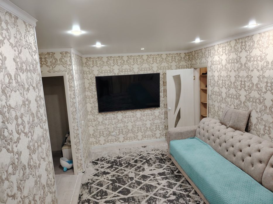 Очень Срочно Продам 2 комн. кв. р-н взрослой обл. больницы, с мебелью,