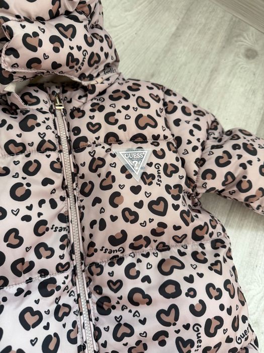 Космонавт  Guess с модерен принт
