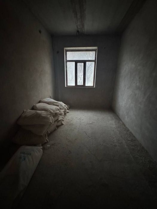 2 хонали уй сотилади 1 каватдан