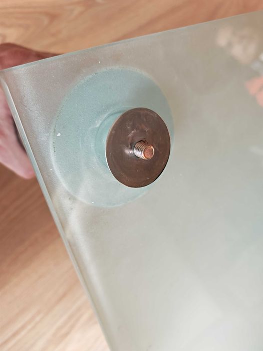 Стъклена маса за хол, кухня или дневна стая