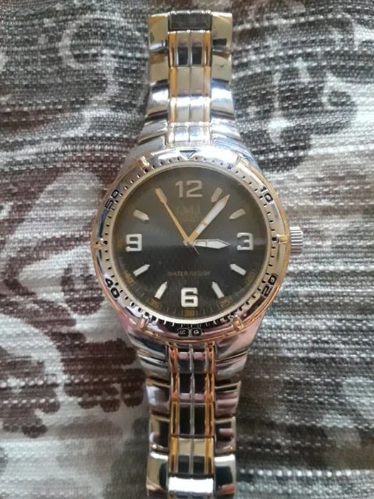 Ceasuri de mână și birou