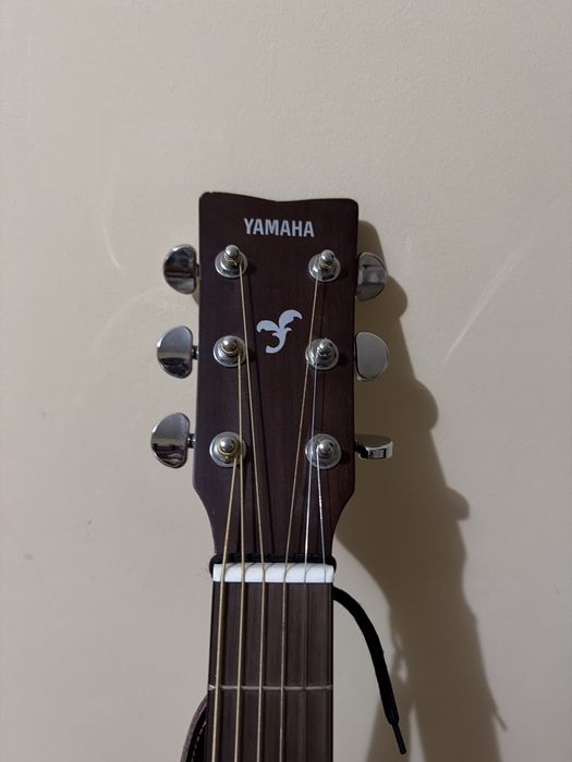 Yamaha FG800 – Chitară Acustică Profesională