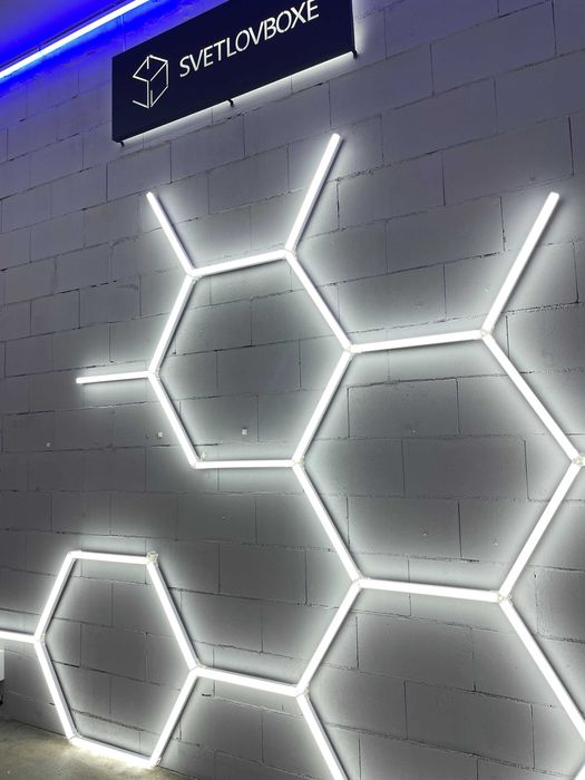 Настенное освещение в детейлинг