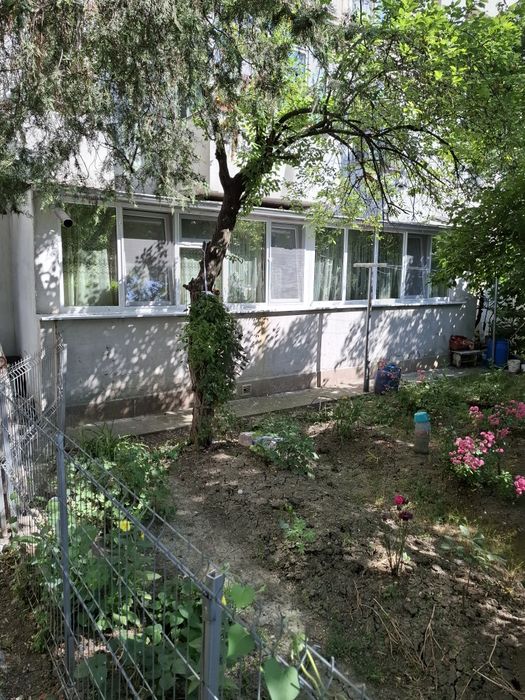 Apartament 2 camere de închiriat – Mircea cel Bătrân, lângă Liceul de Turism