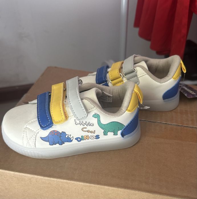 Модные кроссовки Турция новые