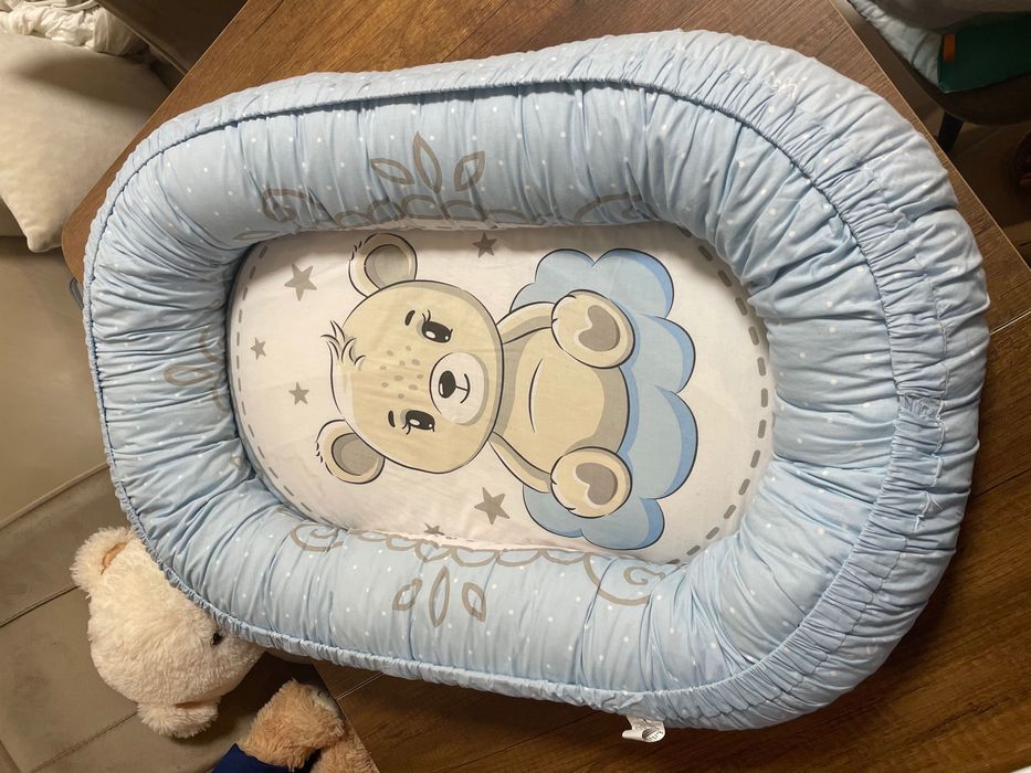 Гнездо Lorelli, антирефлукс възглавница KikkaBoo, възглавничка Playgro