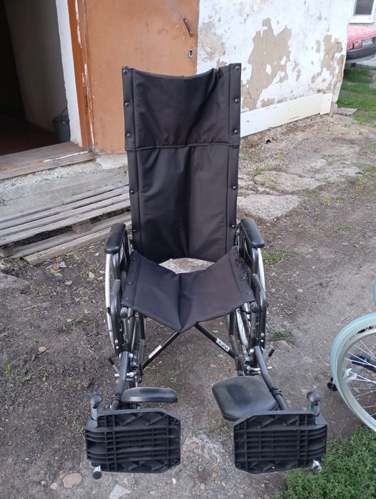 Инвалидная коляска