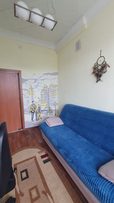 продам двухкомнатную квартиру