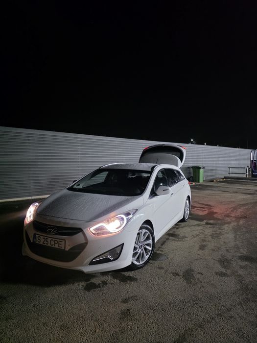 Hyundai i40 1.6 Benzină + GPL (din fabrică) – 2012 – 170.000 km reali
