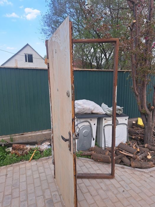 Хороши двери, такой есть 2 двер