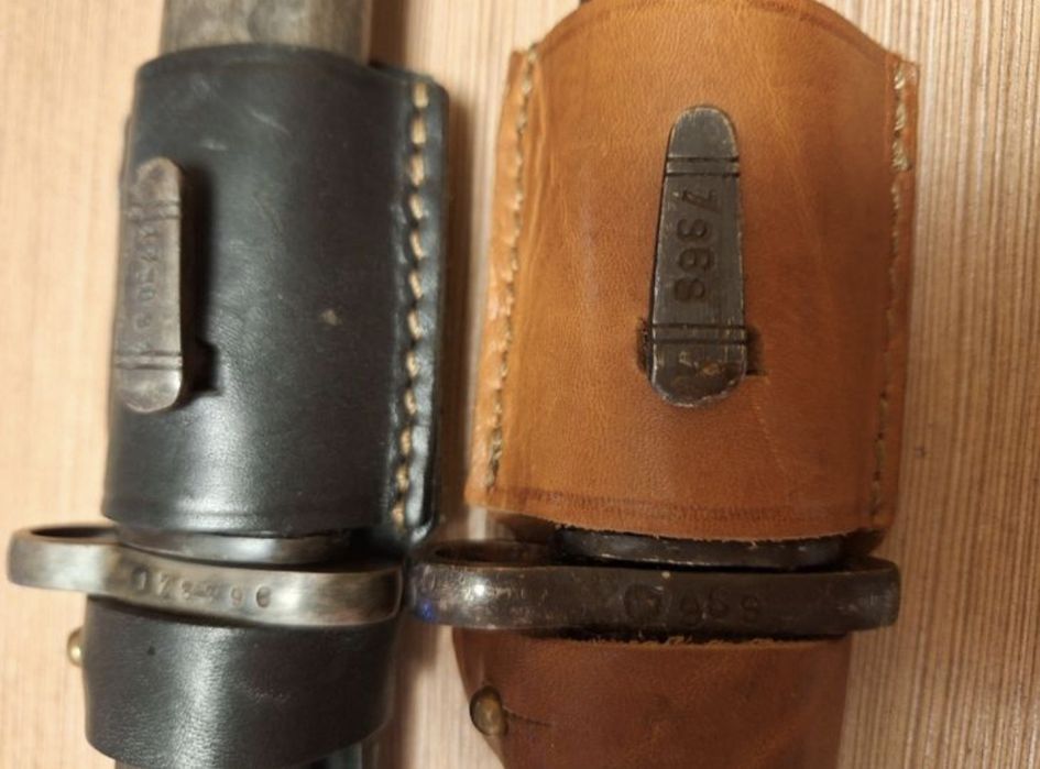 Чисто Нов комплект щикове за Сръбски Маузер с лопуси от телешки бокс