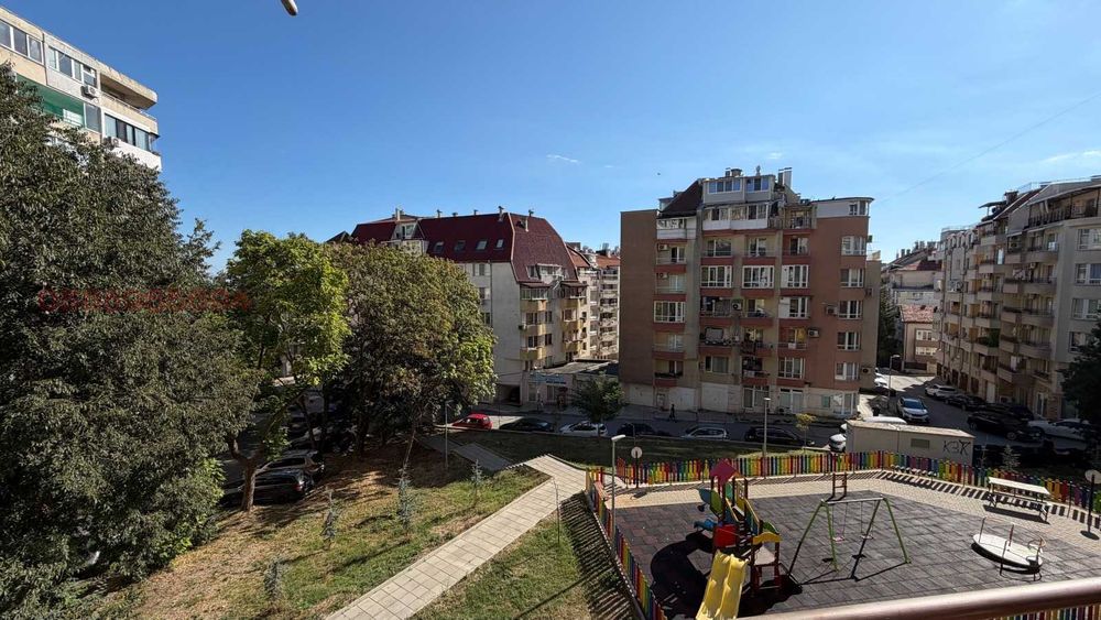 Под наем тристаен апартамент до Технически университет Варна